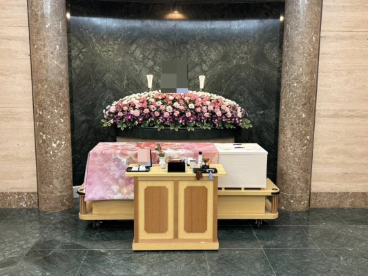 株式会社華の誠（箕面営業所）