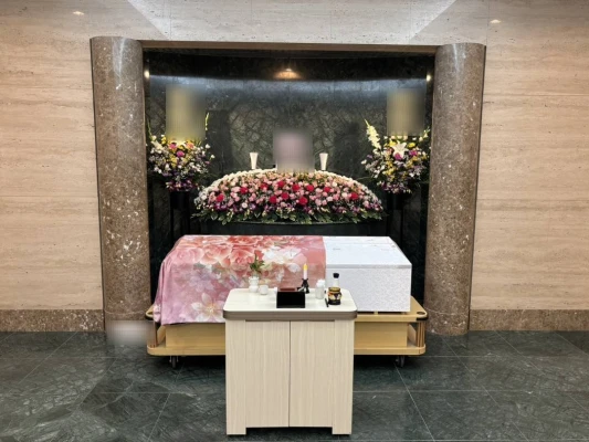 株式会社華の誠（箕面営業所）