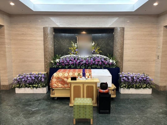 株式会社華の誠（箕面営業所）