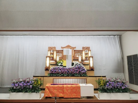 株式会社華の誠（摂津営業所）
