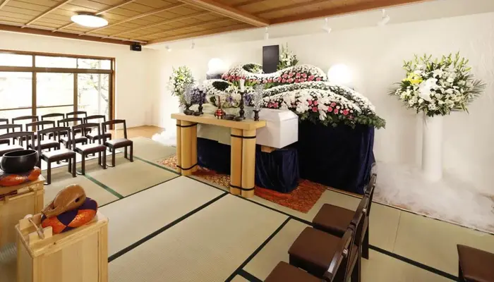 華園葬儀社逢恩堂（家族葬ホール華園）で葬儀を行なった写真