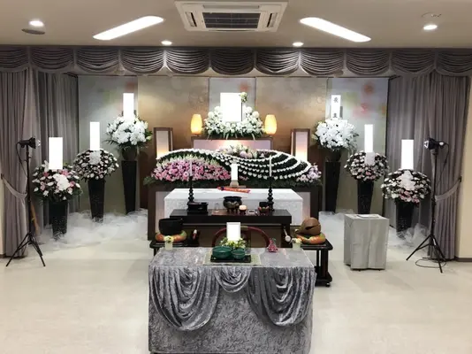 ひかりセレモニーで葬儀を行なった写真