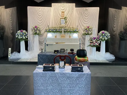 家族葬のそうえん多摩動物公園ホールで葬儀を行なった写真