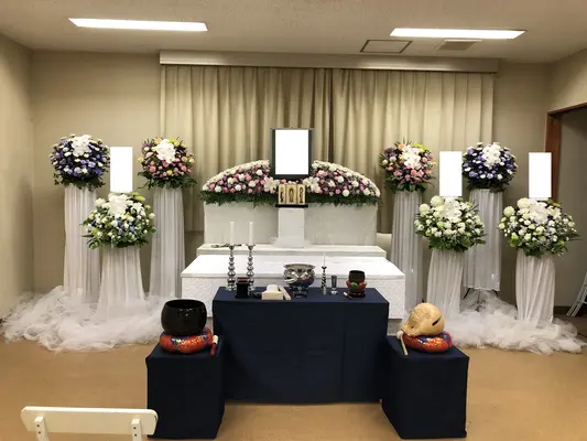 椿中央公民館で葬儀を行なった写真