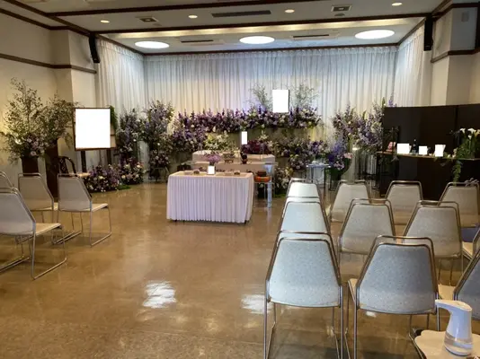 新井白石記念ホール(高徳寺)で葬儀を行なった写真