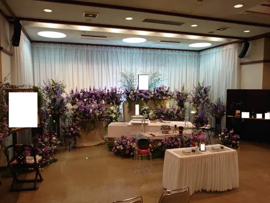 新井白石記念ホール(高徳寺)で葬儀を行なった写真