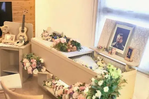 自宅葬専門葬儀社「自宅葬のここ」で葬儀を行なった写真