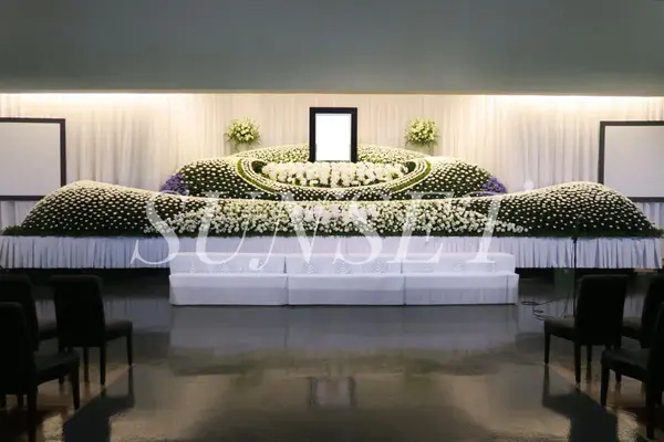 青山葬儀所で葬儀を行なった写真