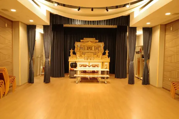 しおかぜホール茜浜で葬儀を行なった写真