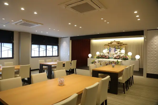 ハウスセレモニー株式会社（家族葬邸宅-感-）