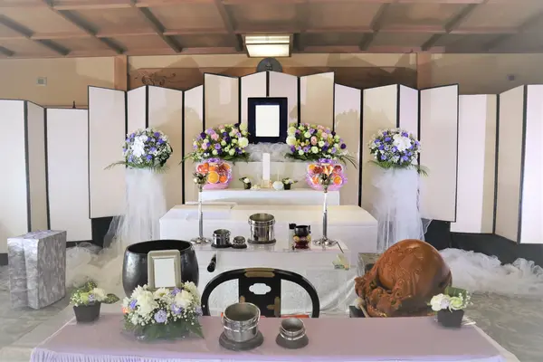天照院龍海寺　本堂で葬儀を行なった写真
