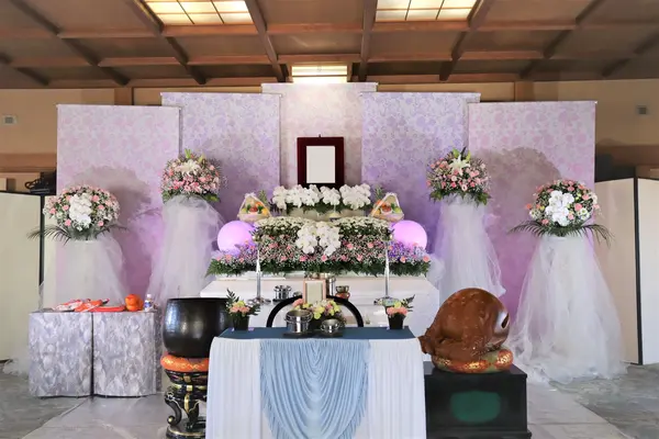 天照院龍海寺　本堂で葬儀を行なった写真