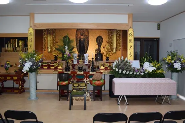 極楽寺火葬場で葬儀を行なった写真