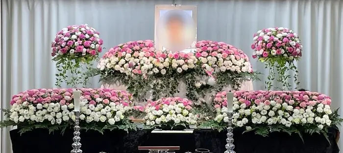 花式典で葬儀を行なった写真