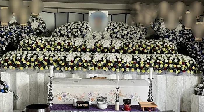 花式典で葬儀を行なった写真