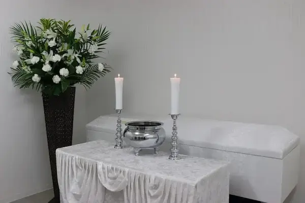 24時間365日対応の霊安室完備