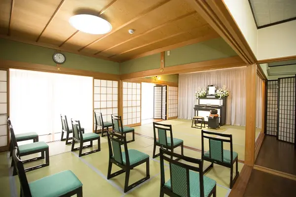 家族葬専用式場 縁～えにし～ 五條店で葬儀を行なった写真