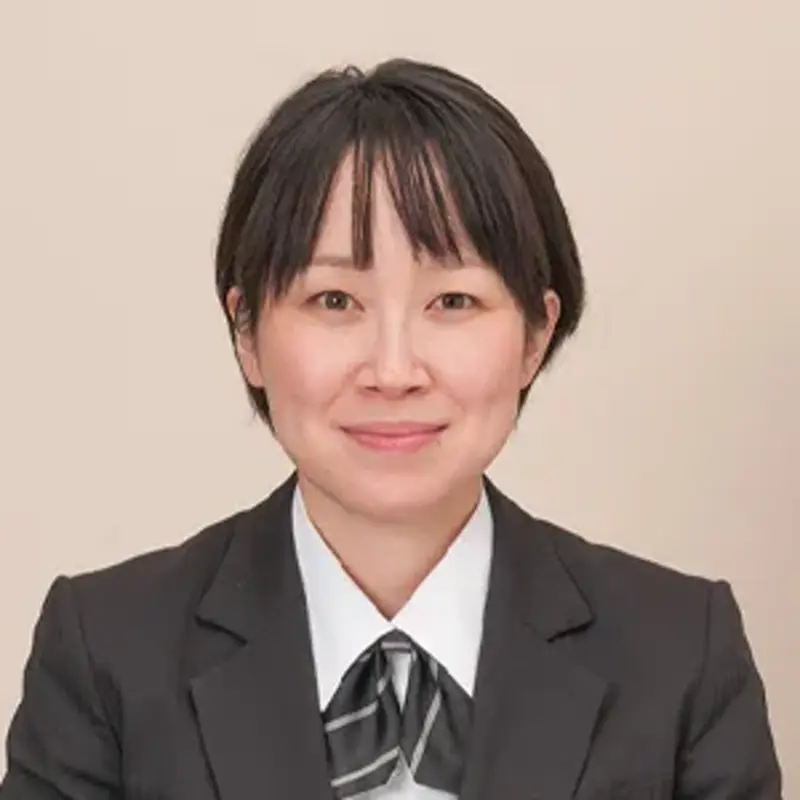 葬儀スタッフ 緑川 葵