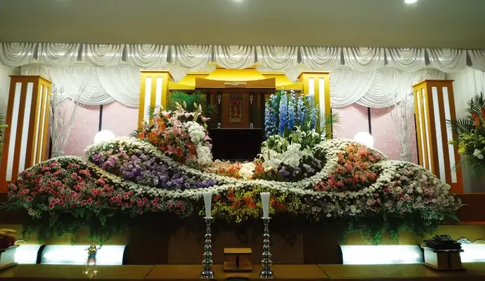 予算や祭壇のご希望を形にします。