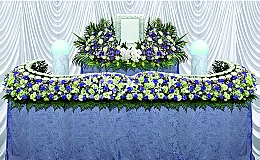 通夜・葬儀（家族葬）９８《高級柩・骨壺》