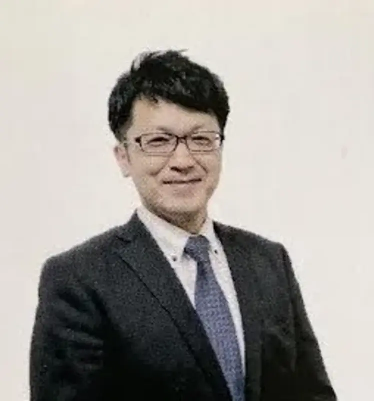 亀崎賢史