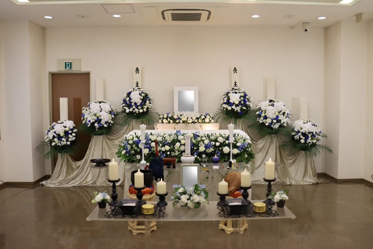 口コミ特別価格　予算に合わせて生花祭壇を選ぶ【一日葬】