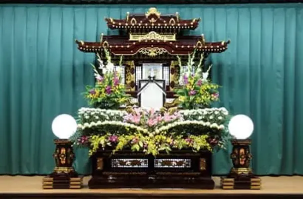 玉泉院 吉野会館で葬儀を行なった写真