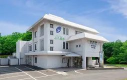 玉泉院　南大分会館