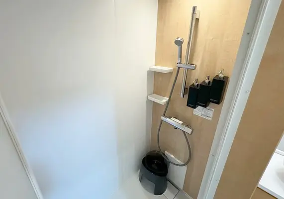 シャワー