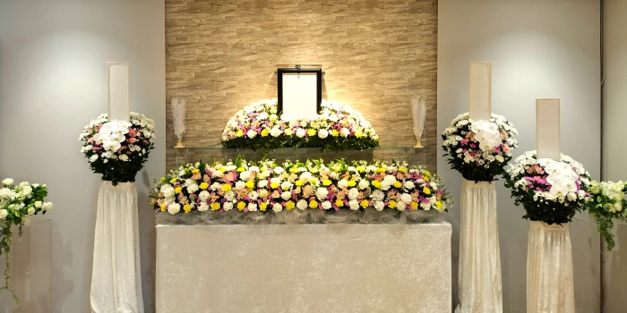 家族葬の四季風　鶴川