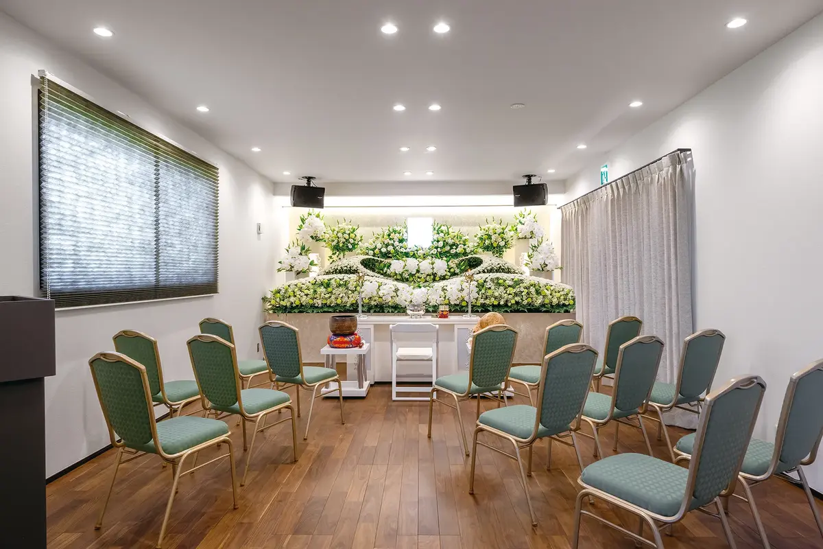 リビングで集い語らう家族葬