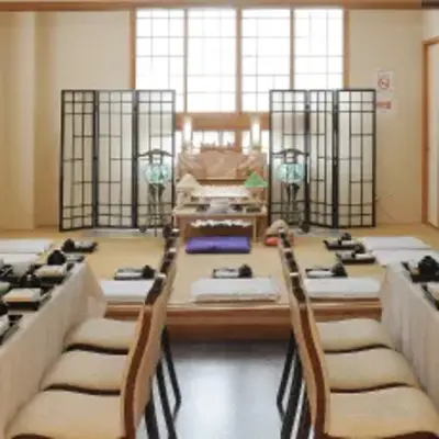 セレモニーホールとみしろ（公益社）で葬儀を行なった写真