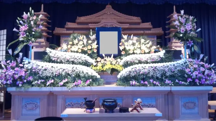 セレモニーホールとみしろ（公益社）で葬儀を行なった写真