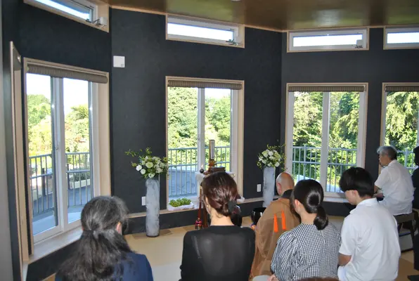 願修寺で葬儀を行なった写真