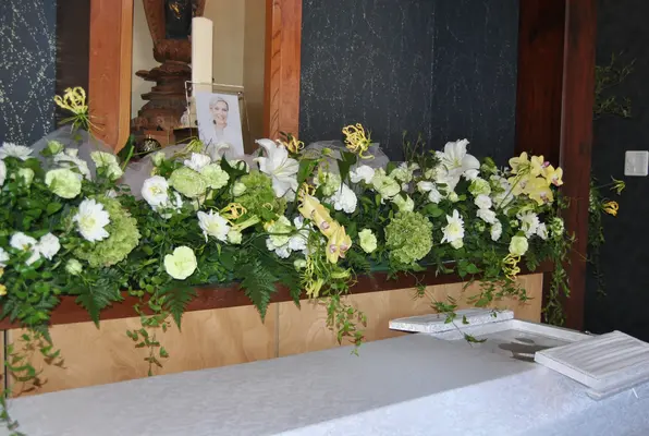 願修寺で葬儀を行なった写真