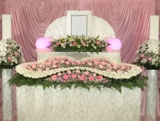 ひだまりセレモニー（あおぞら仏壇内）で葬儀を行なった写真