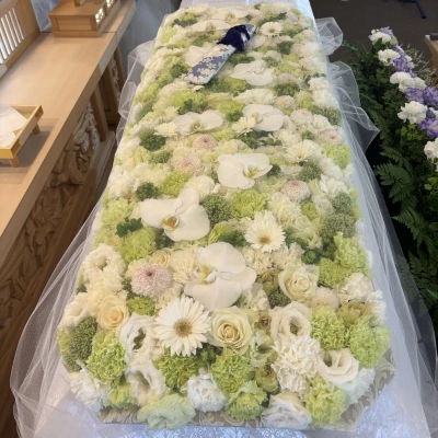 凪セレモニーで葬儀を行なった写真