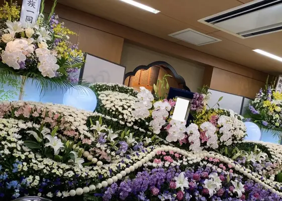 セレモニーツナグ（積翠寺別院）で葬儀を行なった写真