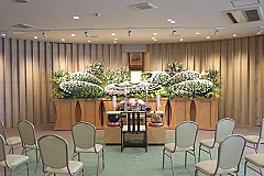 ファミリーホール四季 花安本館
