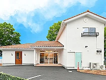 家族葬のアートゆりのき橋