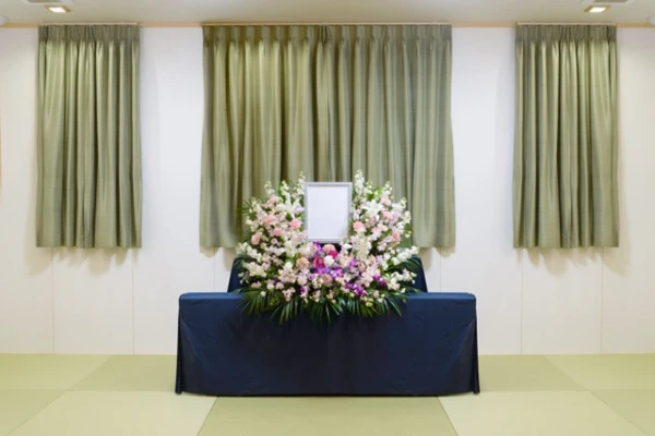 自由に家族葬　前橋斎場前で葬儀を行なった写真