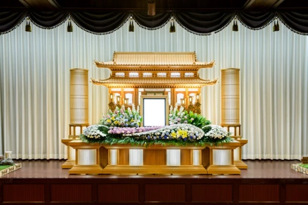 自由に家族葬　前橋斎場前で葬儀を行なった写真