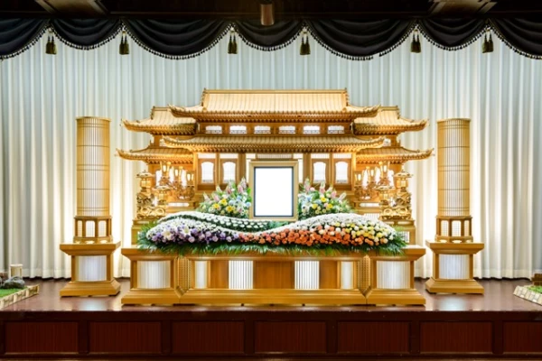 自由に家族葬　前橋斎場前で葬儀を行なった写真