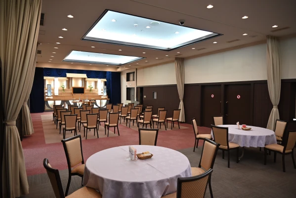 花屋仁助(メモリーナ西加茂 にすけ会館)で葬儀を行なった写真