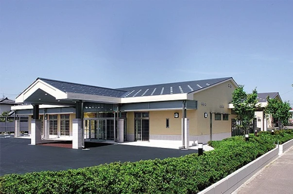 花屋仁助(メモリーナ西加茂 にすけ会館)で葬儀を行なった写真