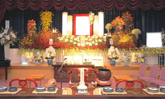 天国社(春日会館)で葬儀を行なった写真