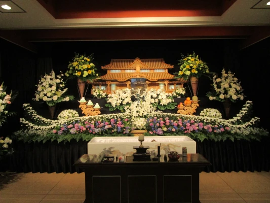 花祭壇（花さいだん台原）