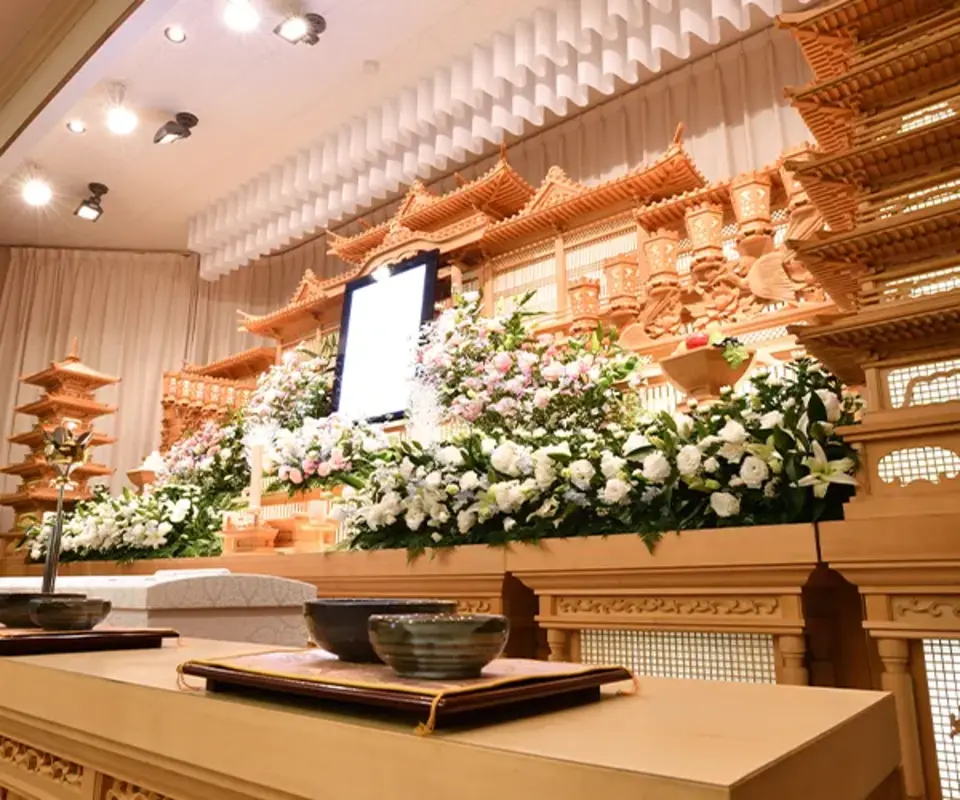 故人らしさを表現したオーダーメイド花祭壇