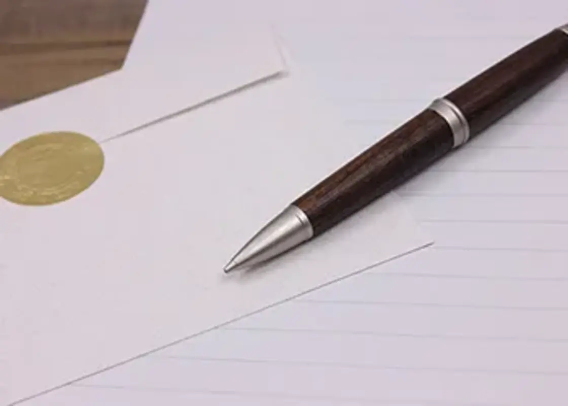 故人らしい言葉で想いを伝える「オリジナル会葬礼状」