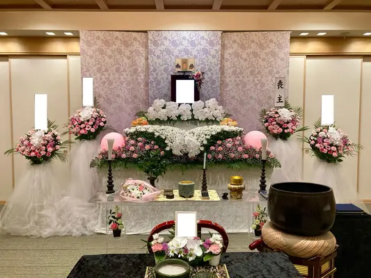 セレモハイネス八王子店で葬儀を行なった写真